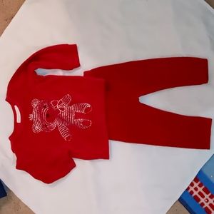 1️⃣ Velour Lounge set for baby 12 months
